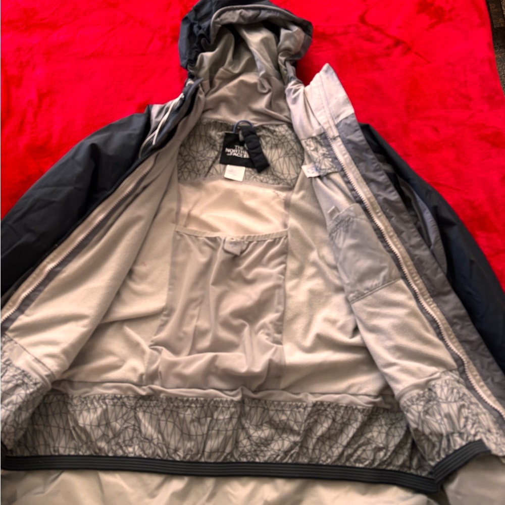 The North Face Women’s Black Jacket- Size L 🌼🌼🌼🌼🌼 - Picture 13 of 16